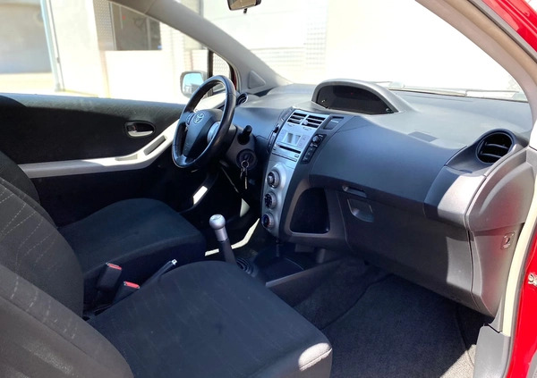 Toyota Yaris cena 11900 przebieg: 137300, rok produkcji 2009 z Pisz małe 232